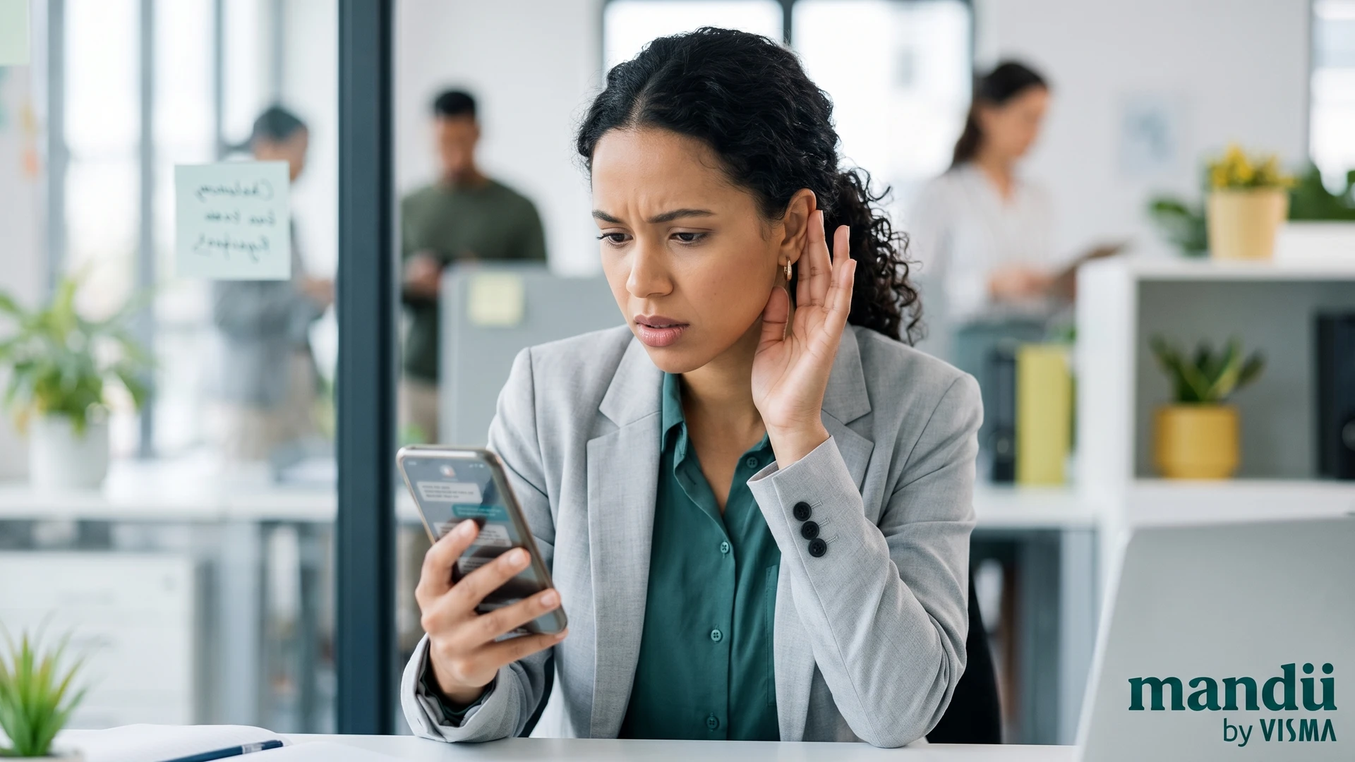 Comunicación ineficaz en el cambio genera rumores y malentendidos entre los empleados.